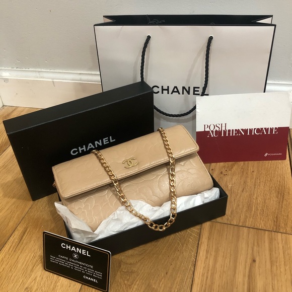 FLAWED✨ Chanel wallet WOC crossbody authentic - Picture 11 of 14